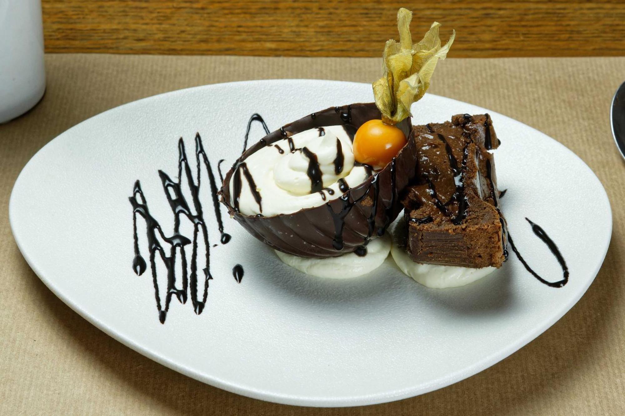 Contact Du Commerce Et Son Restaurant Cote A Cote Autun